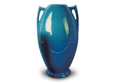 content_3_blue_art_deco_pot_sil_silo (1)